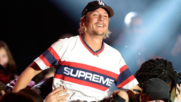 Nekfeu et ses cheveux blonds ont affolé la toile!