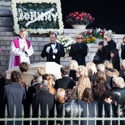 Johnny Hallyday - Emmanuel et Brigitte Macron, Laetitia Hallyday et ses enfants