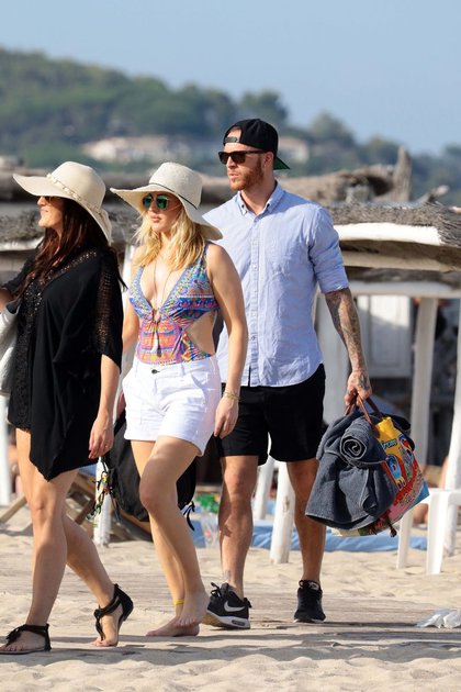 Ellie Goulding à Saint-Tropez