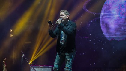 Cris Cab - NRJ Music Tour Roubaix 2016