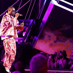 Dadju - Cérémonie des NRJ Music Awards 2021