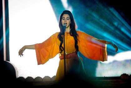 Lana Del Rey: hippie chic en 2013