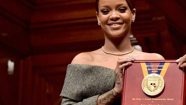 Rihanna: honorée par Harvard, elle est super fière