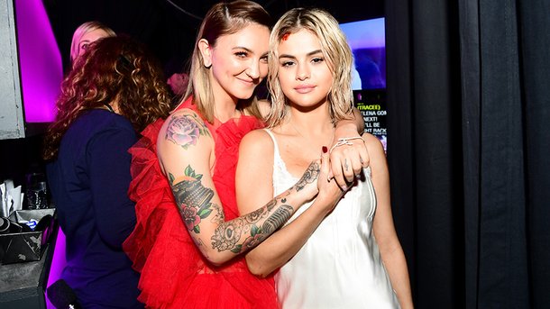 Selena Gomez sur scène: elle interprète «Anxiety» en duo avec Julia Michaels