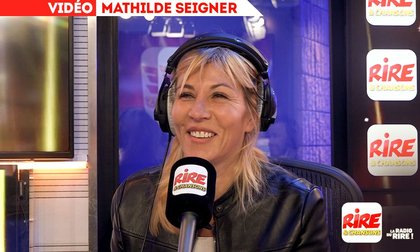MEA La bio express sonore de Mathilde Seigner sur Rire & Chansons - photo