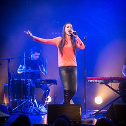 Concert Pop Love - Marina Kaye