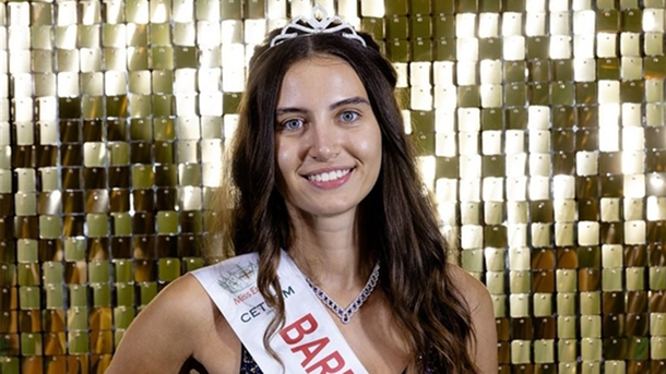 Les infos du Réveil Chérie : Melissa Raouf, la première candidate sans maquillage au concours de Miss Angleterre !