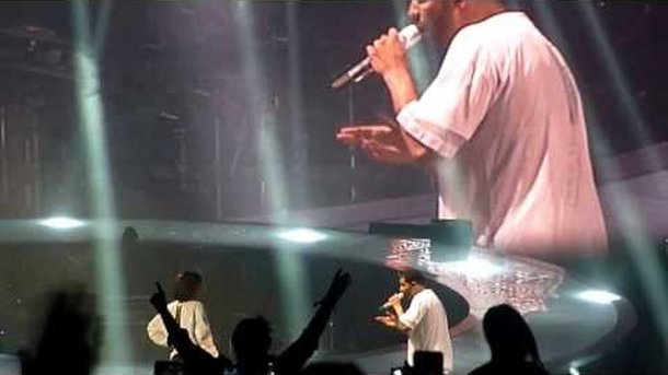 Rihanna : avec Drake sur scène !