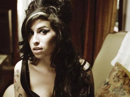 Amy Winehouse en 5 tubes 