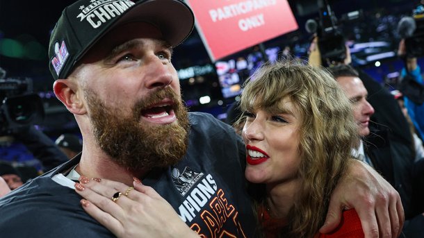 Les infos du Réveil Chérie : L'histoire d'amour de Taylor Swift et Travis Kelce inspire un téléfilm de Noël