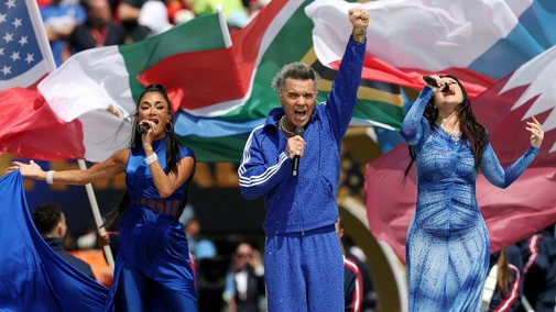 Ces stars des années 2000 performent en trio en clôture de la Coupe du monde