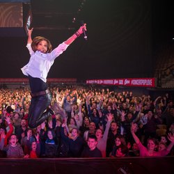 Zazie fait le show sur la scène du Concert privé Pop Love de Trélazé !