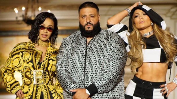 Jennifer Lopez, Cardi B et DJ Khaled sont sur le tournage du clip «Dinero»