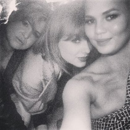 Kelly Osbourne: #GirlsNightOut @taylorswift @chrissyteigen