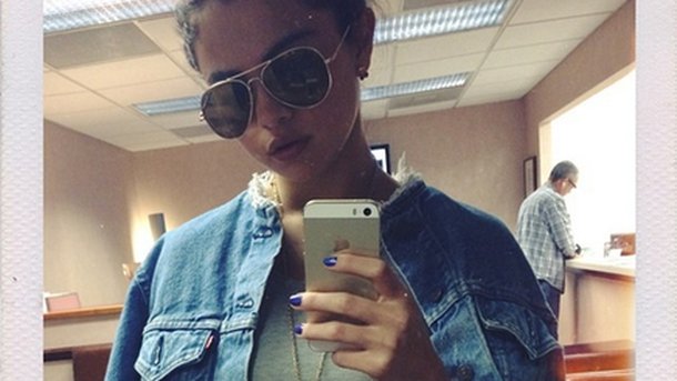 Selena Gomez se soigne avec style !