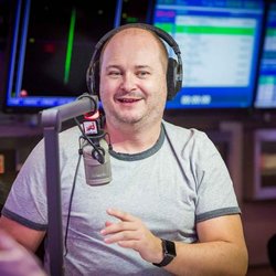 Lundi 8 Février Keen'V - C Cauet sur NRJ