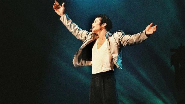 Michael Jackson le biopic : une première photo officielle bluffante