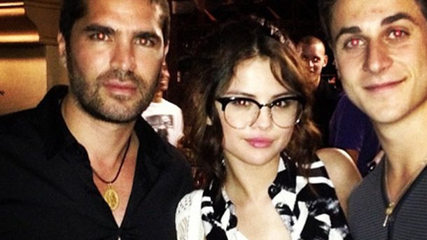 Selena Gomez se rapproche de son ancien collègue...