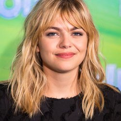 Louane à l'avant-première du film Les Trolls