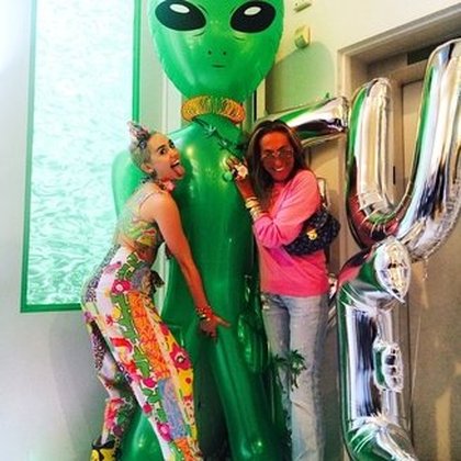 Miley Cyrus : sa collection pour Jeremy Scott !