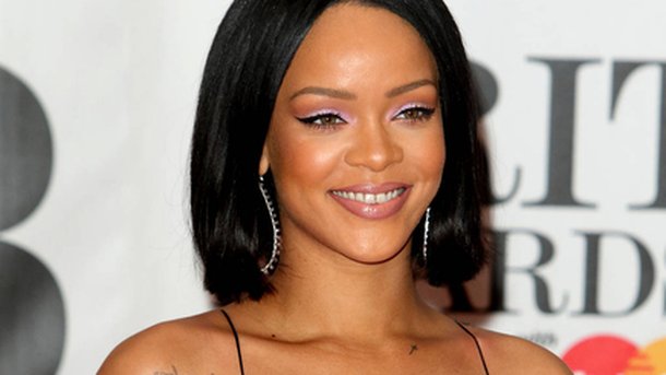 Rihanna : un twerk très hot sur la scène du «Anti World Tour»!