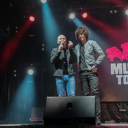 Cauet et Julian Perretta - NRJ Music Tour Roubaix 2016