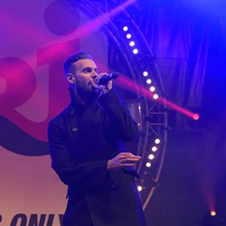 NRJ Music Tour Compiègne: M Pokora