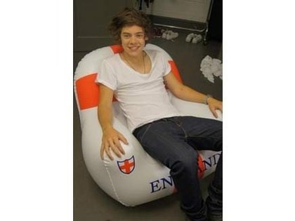 Harry dit Relax...C'est dimanche! 1DHQ x