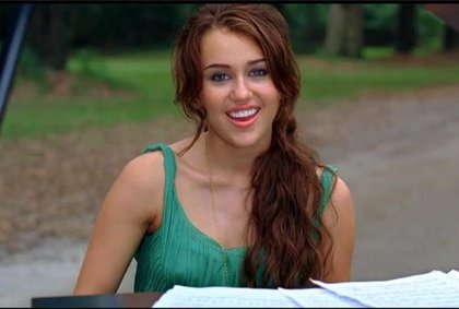 Miley Cyrus brune