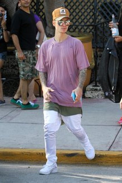 Justin Bieber à la sortie de la Villa Versace à Miami