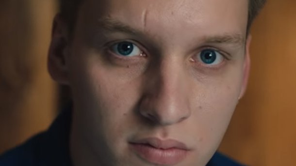 George Ezra : découvrez son nouveau single « Hold My Girl »