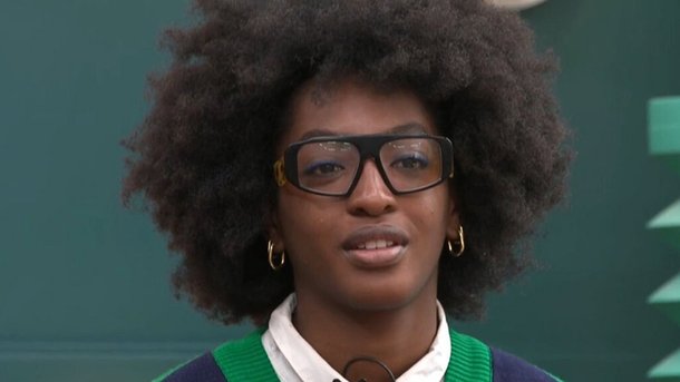 "Star Academy" : Ebony dévoile sa première chanson au château