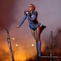 Lady Gaga sur scène à la mi-temps du Superbowl 2017