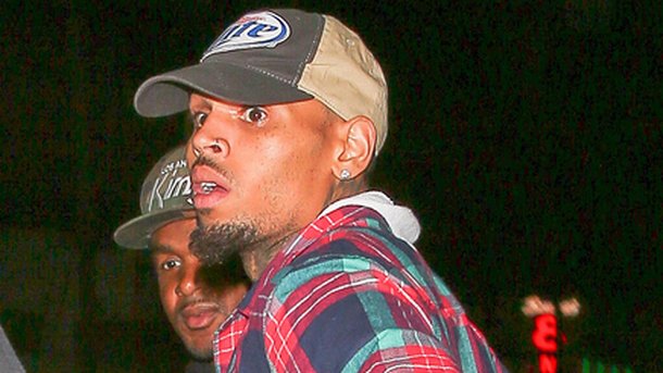Chis Brown: une fan s’introduit chez lui et refuse de partir!