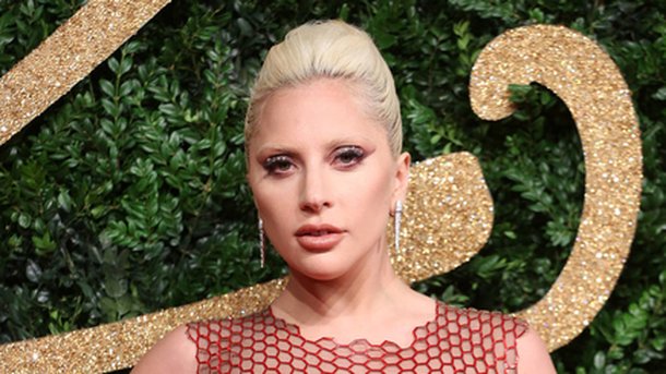 Lady Gaga : sa manucure lui dit merci !