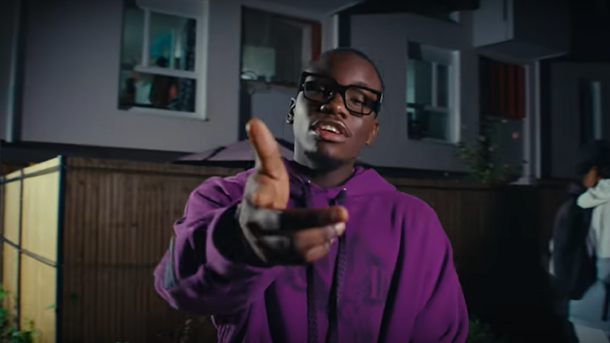 Jungeli dévoile son premier album "En Attendant Pour Le Peuple"
