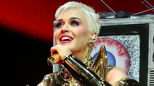 Katy Perry pourrait bien sortir un nouveau titre intitulé "365"