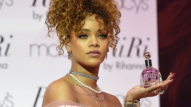 Rihanna et le parfum : une histoire d'amour !