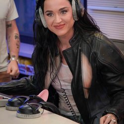 Katy Perry @ Chérie FM