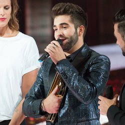 Kendji Girac reçoit son prix - NRJ Music Awards 2015