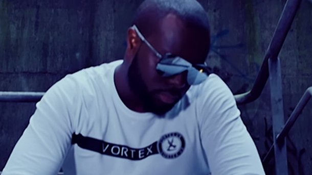 Maître Gims dévoile la tracklist d’«A Contre Cœur»!