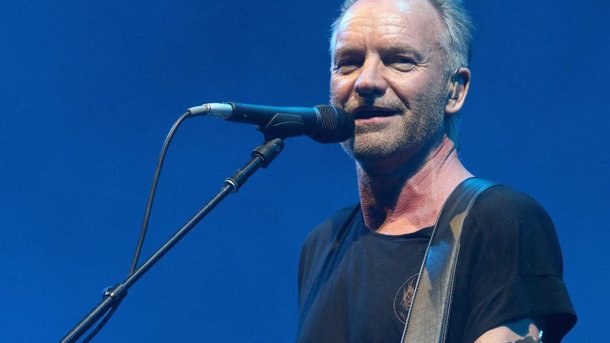 Sting célèbre ses collaborations artistiques dans son nouvel album "Duets"