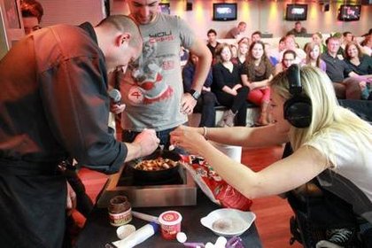 Jeudi 18 octobre avec Amel Bent et le Dj Michael Canitrot