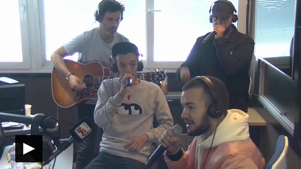 Bigflo & Oli interprètent «Papa» en live et en acoustique dans Manu dans le 6/9 sur NRJ
