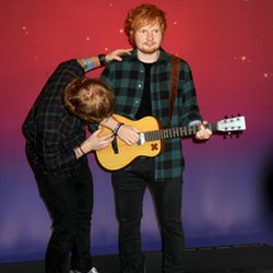 Ed Sheeran et sa statue de cire @ Madame Tussaud NY
