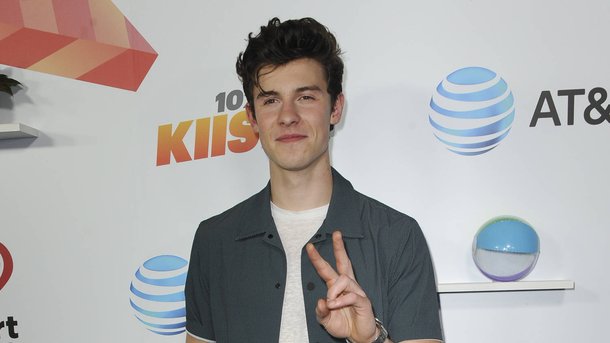 Shawn Mendes bat vraiment tous les records!