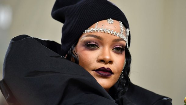Rihanna surprend ses fans avec ces gloss au Ketchup