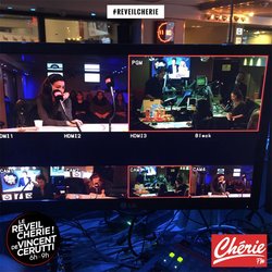 Jenifer est dans le Réveil Chérie de Vincent Cerutti