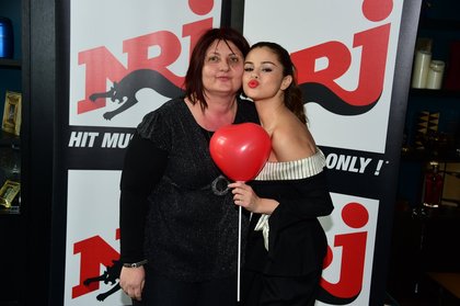 Selena Gomez à Paris: rencontre avec ses fans