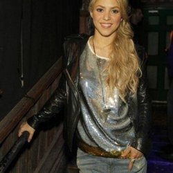 Shakira ‏: invitée du Tonight Show with @jayleno ce soir